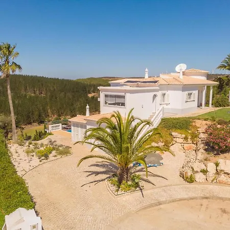 Luxe Parque Da Floresta Golf Villa *