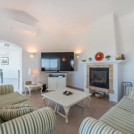 Luxe Parque Da Floresta Golf Villa *